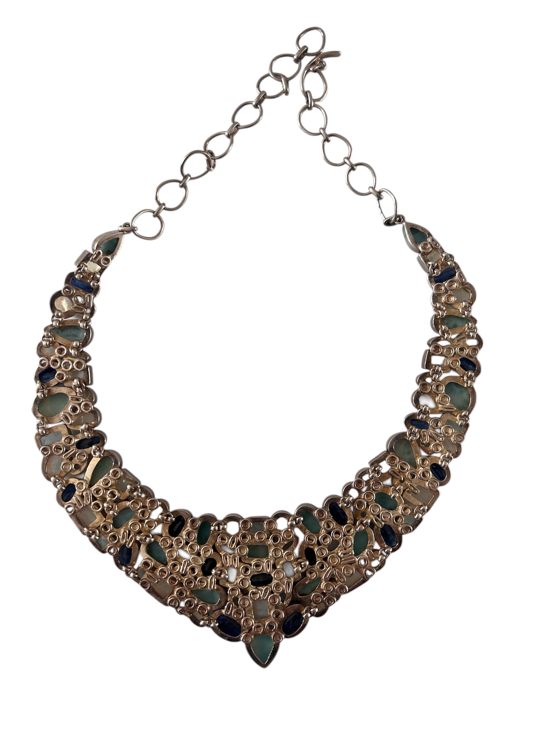 Collier en argent et pierres semi-précieuses